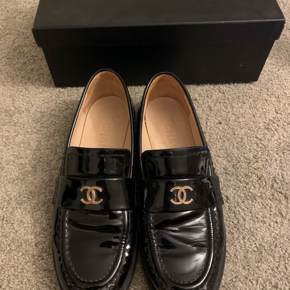 Chanel Black Loafer size 36.5 - Picture 2 of 8